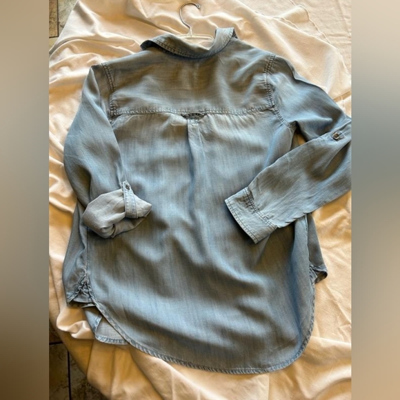 American Eagle Top - Picture 5 of 5